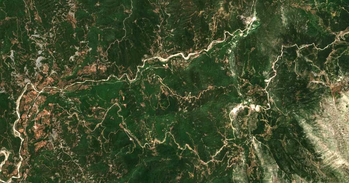 Satellitenkarte von Krisélia