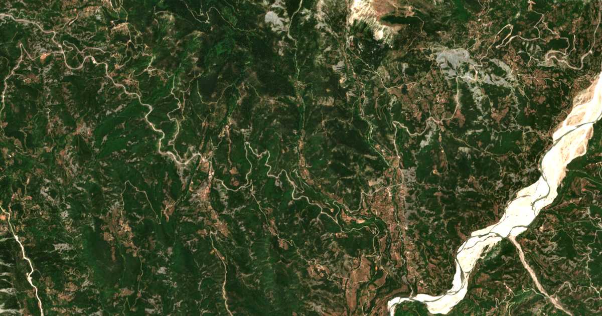 Satellitenkarte von Lagkáda