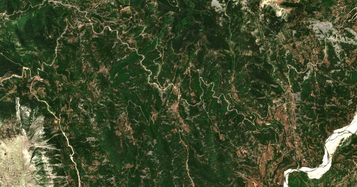 Satellitenkarte von Milianá