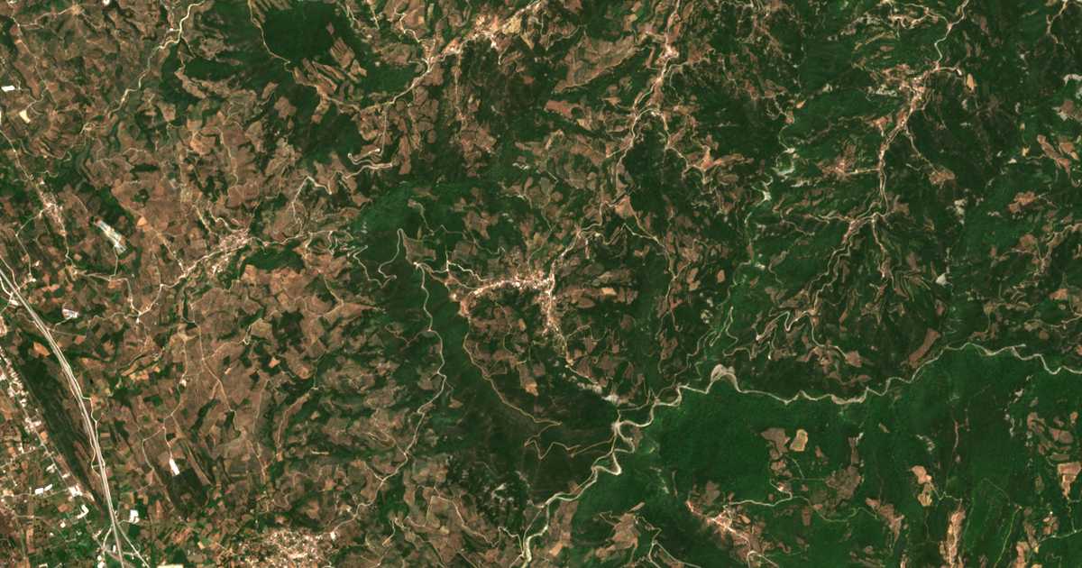 Satellitenkarte von Foteinón