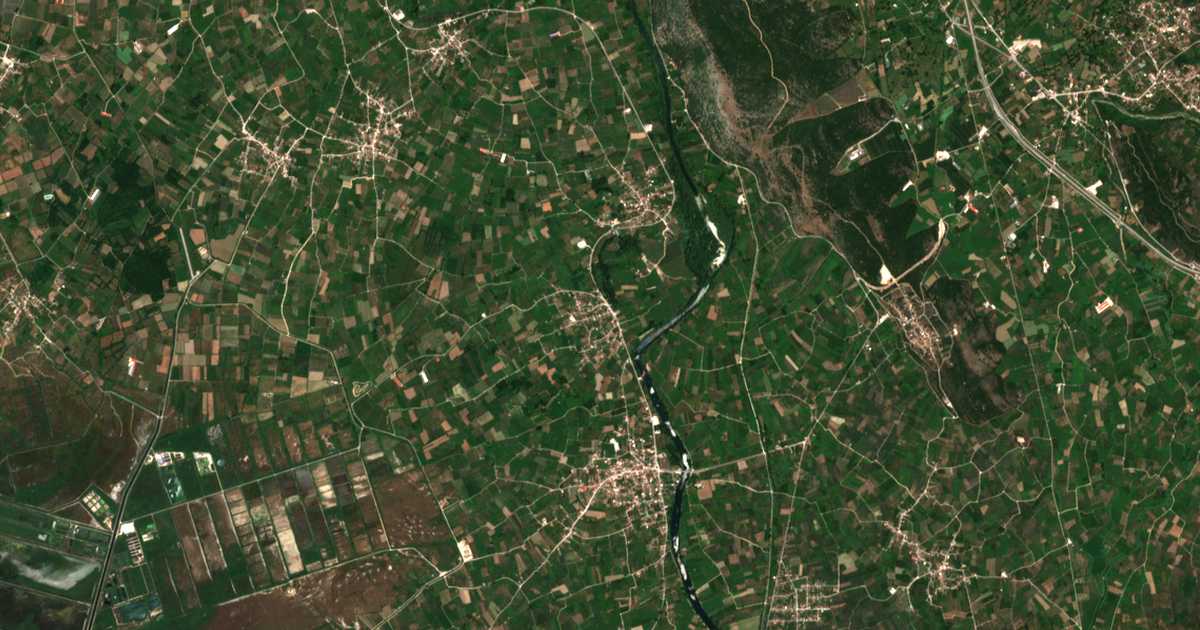Satellitenkarte von Pachykálamos