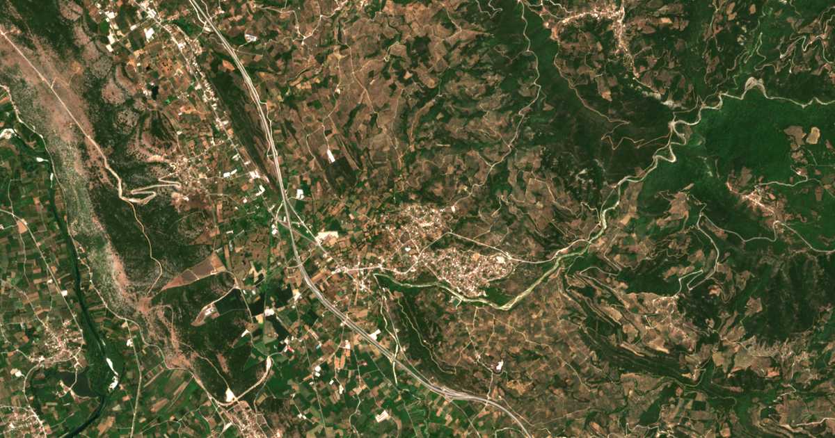 Satellitenkarte von Selládes