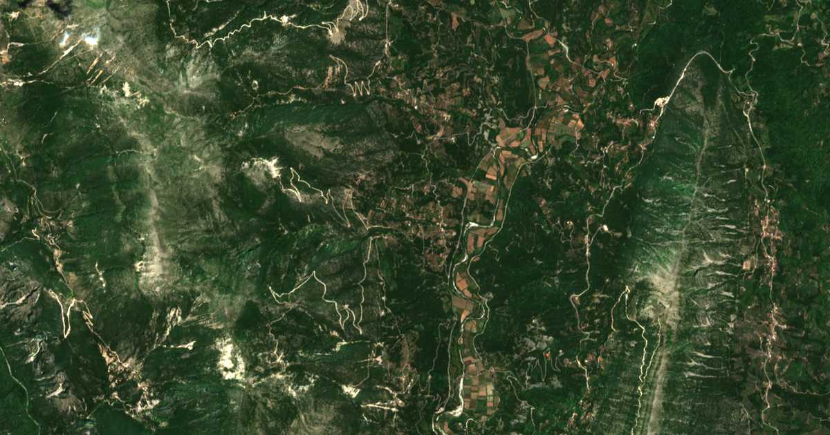 Satellitenkarte von Palaiochórion