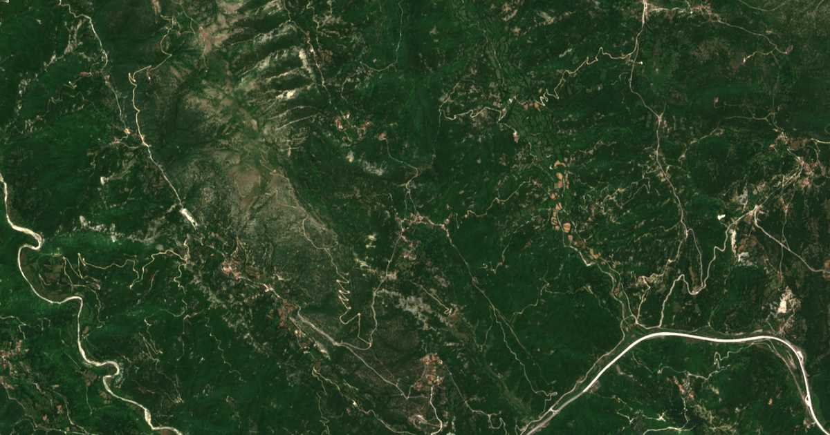 Satellitenkarte von Psína