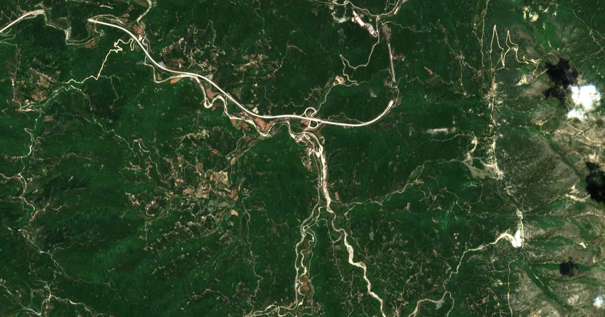 Satellitenkarte von Týria