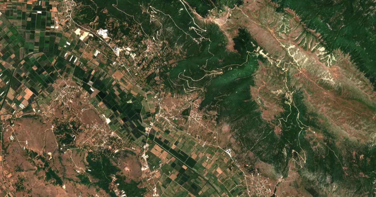 Satellitenkarte von Ágioi Apóstoloi