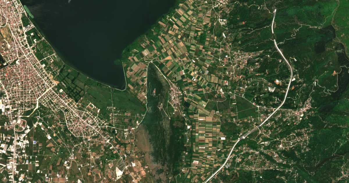Satellitenkarte von Kastrítsa