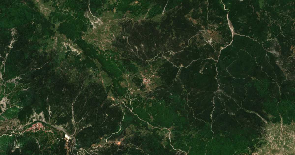 Satellitenkarte von Foúrka