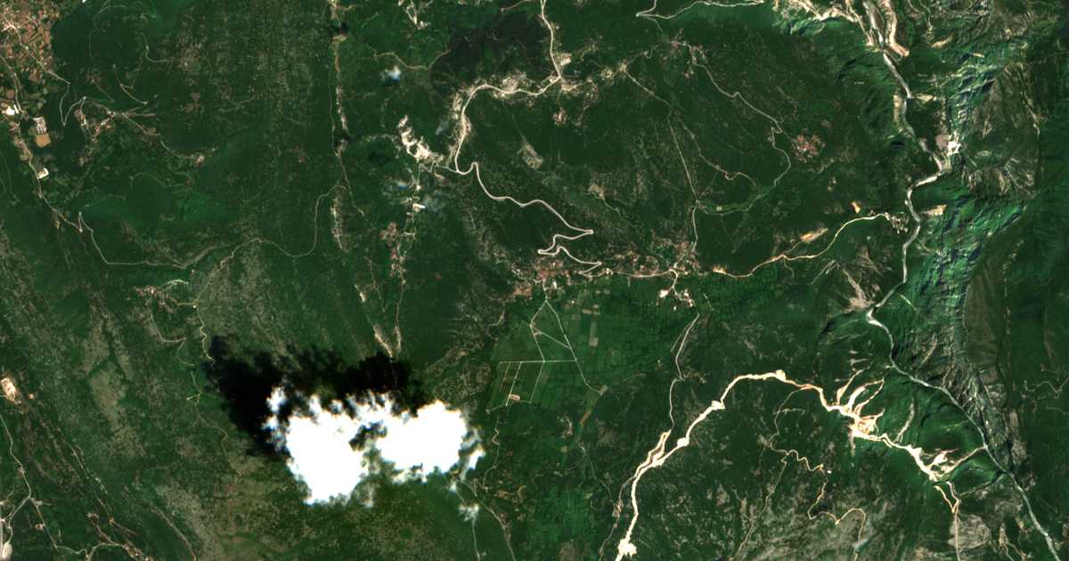 Satellitenkarte von Plaísia