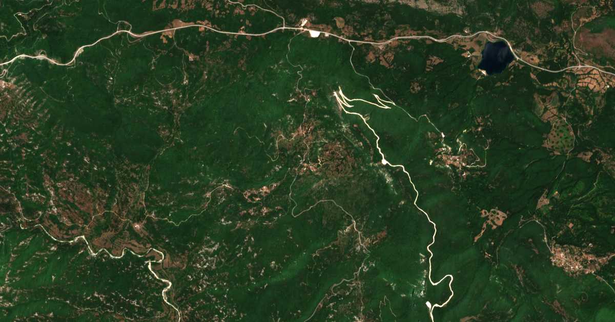 Satellitenkarte von Kerásovon