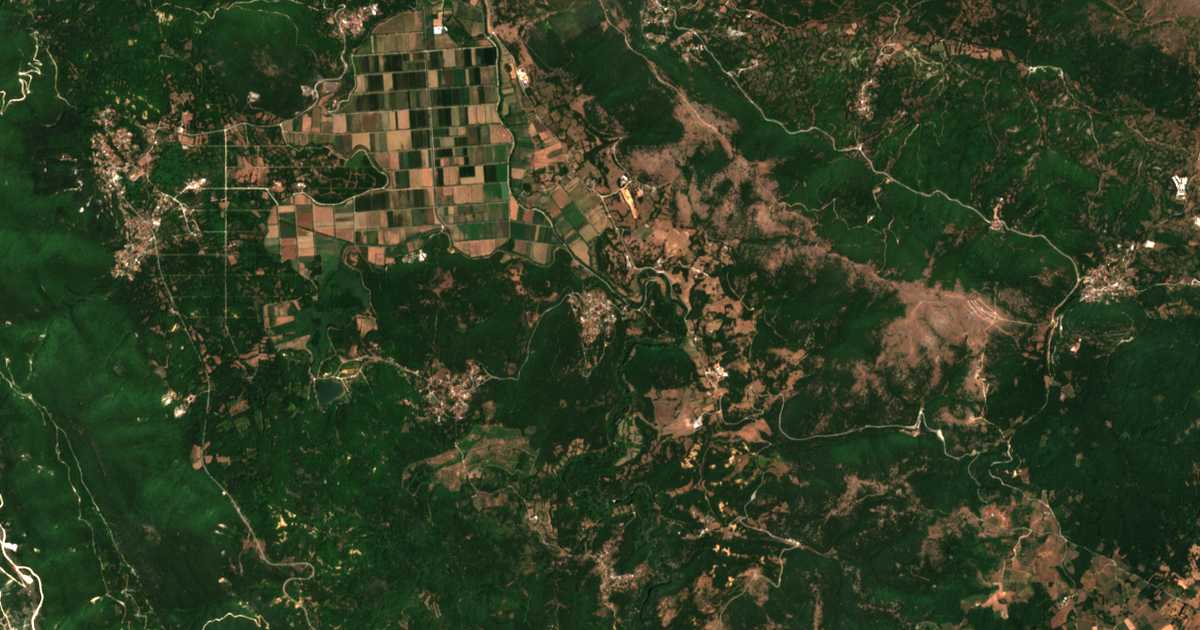 Satellitenkarte von Mazarákion