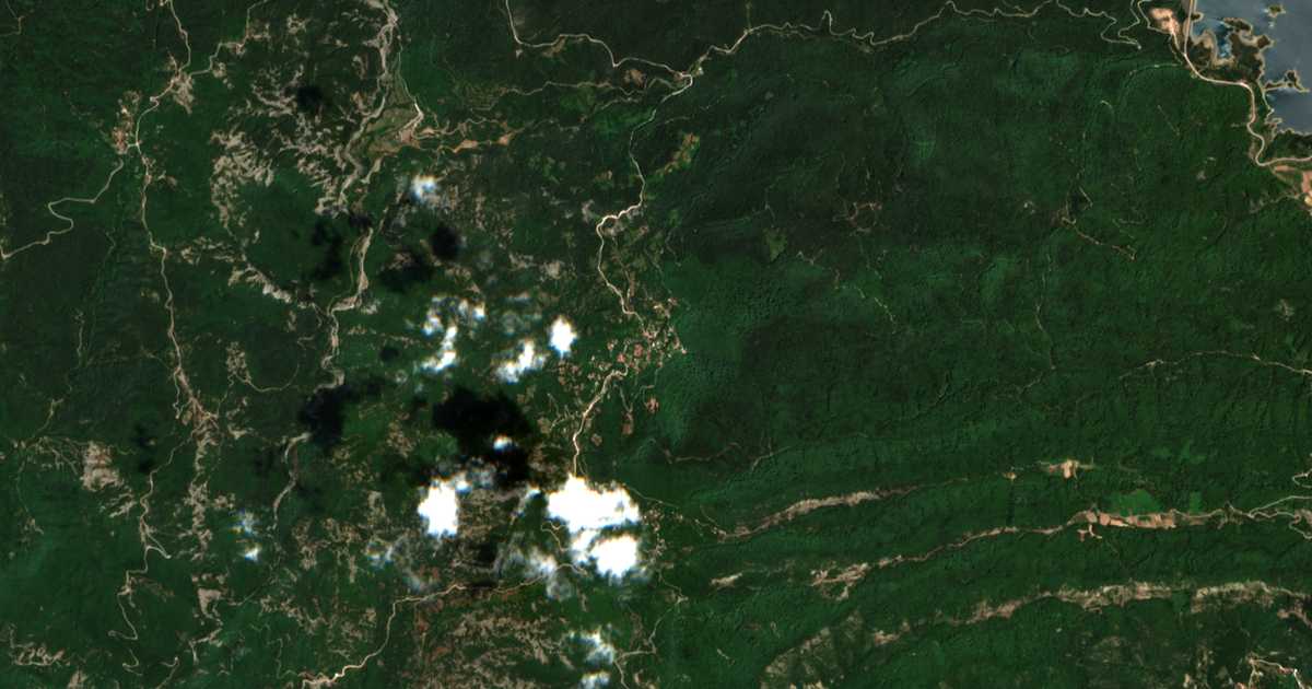 Satellitenkarte von Grevenítion
