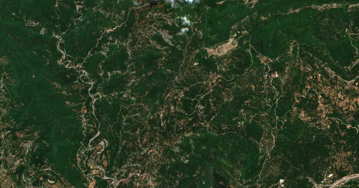 Satellitenkarte von Liápi
