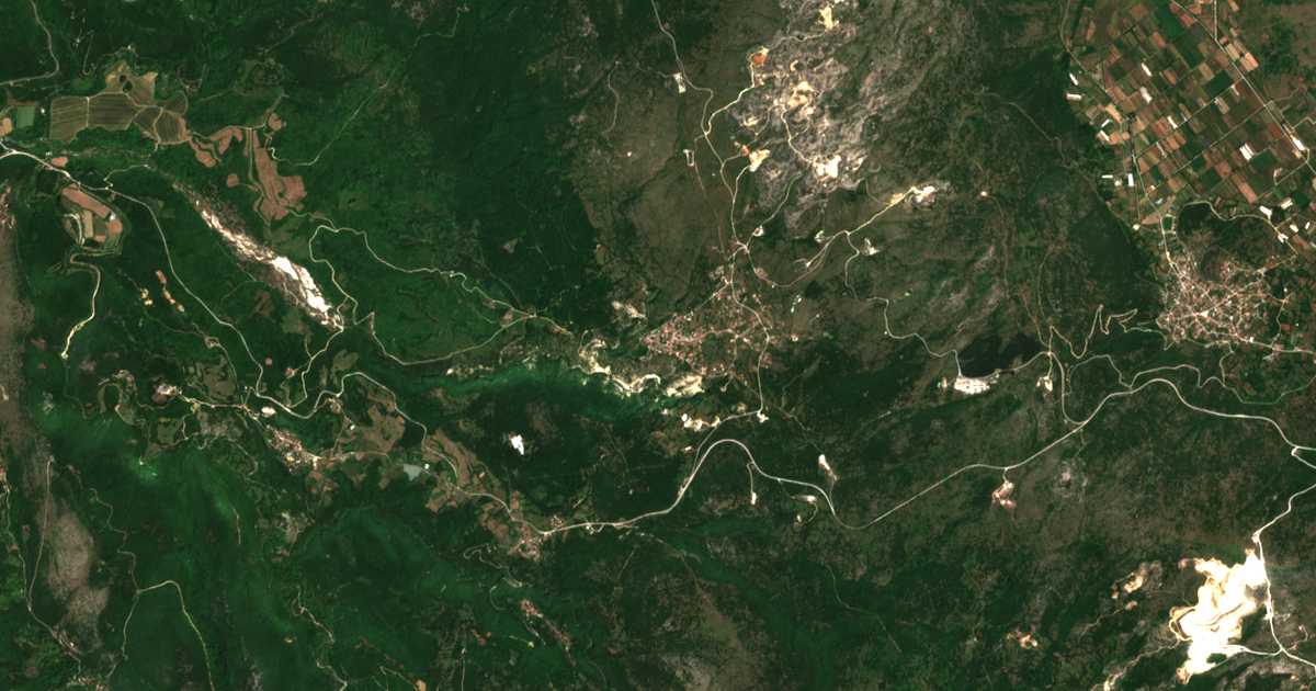 Satellitenkarte von Klimatiá
