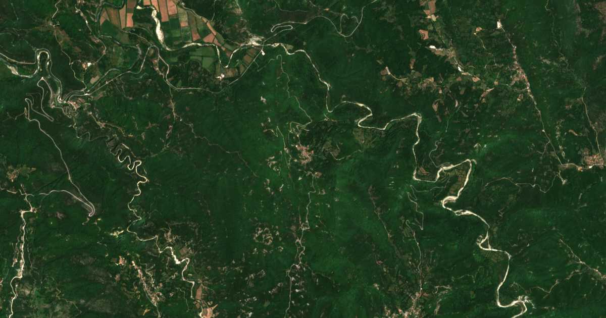 Satellitenkarte von Polýdoron