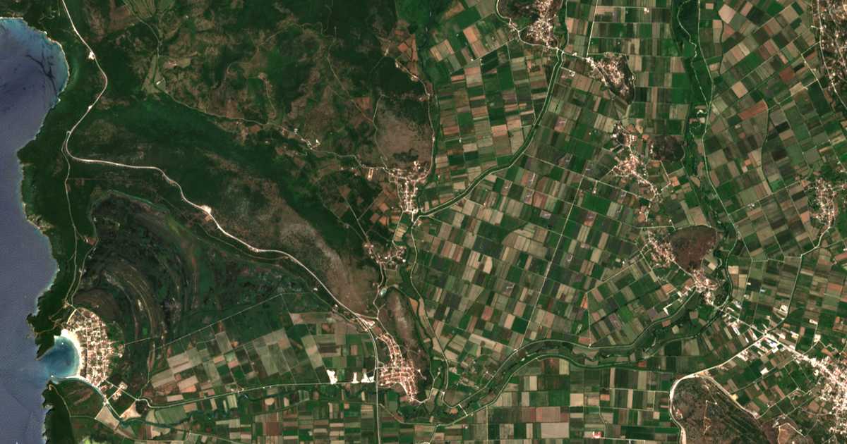 Satellitenkarte von Díkorfon