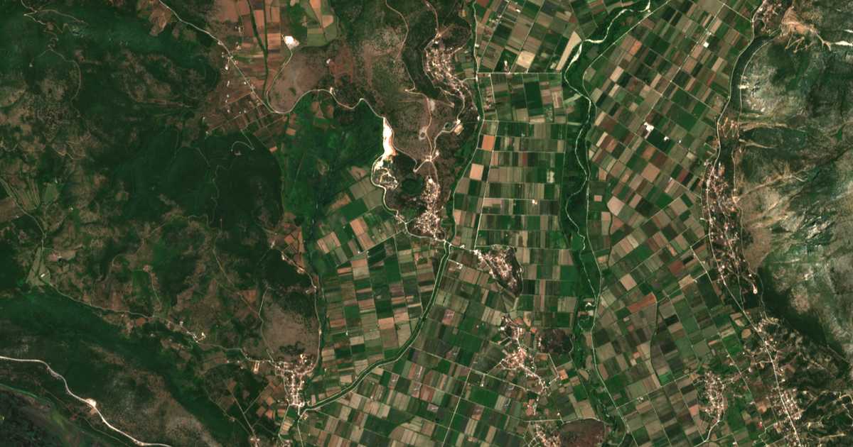 Satellitenkarte von Koróni
