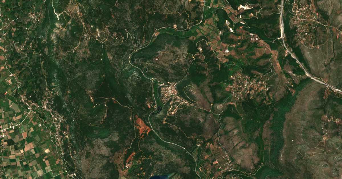 Satellitenkarte von Ágios Geórgios