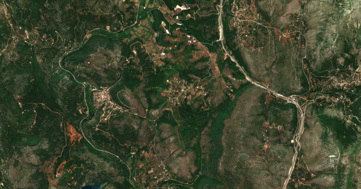 Satellitenkarte von Dryófyton