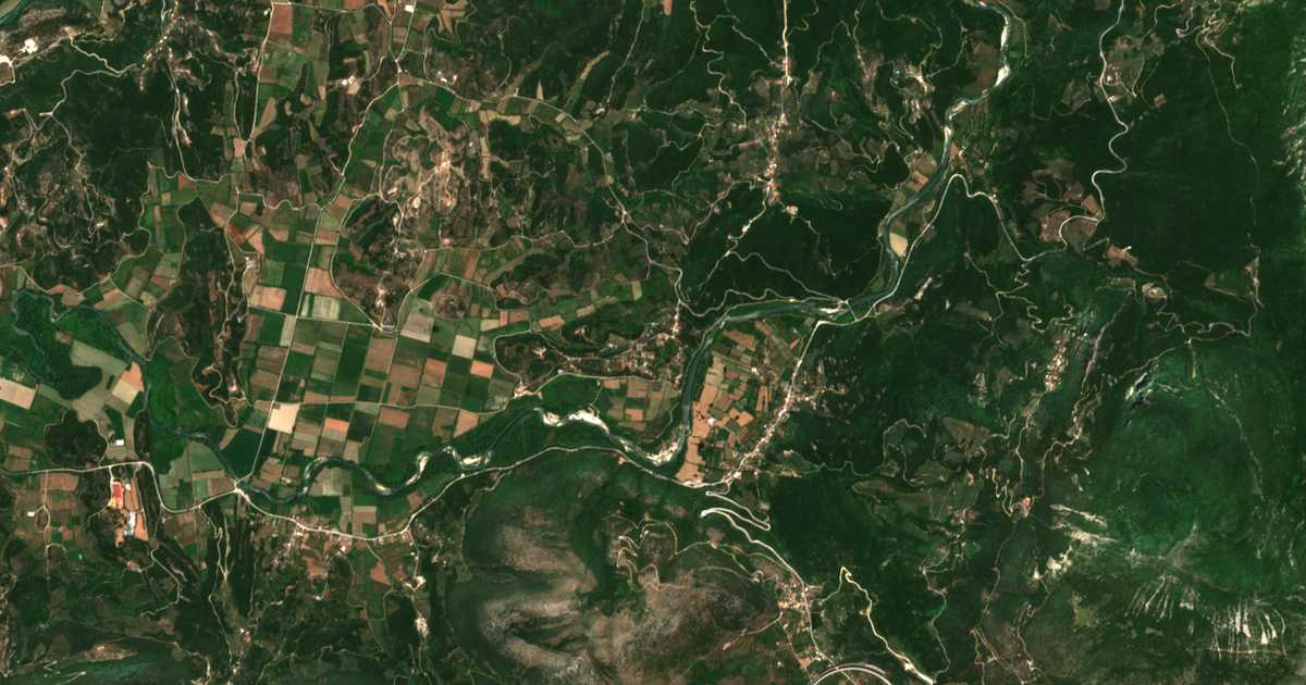 Satellitenkarte von Kypárisson