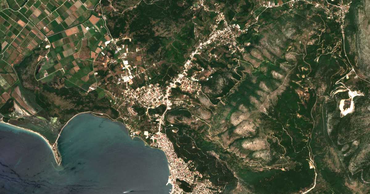 Satellitenkarte von Ethnikí Antístasi