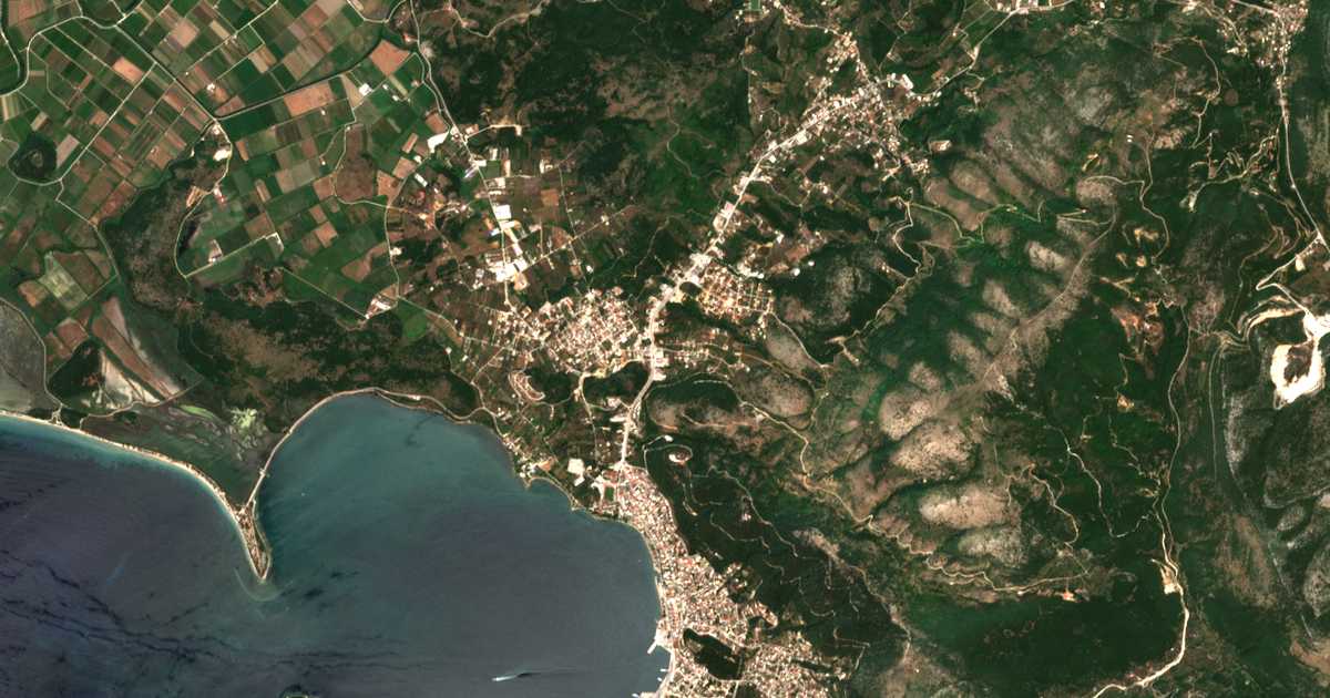 Satellitenkarte von Liófyta