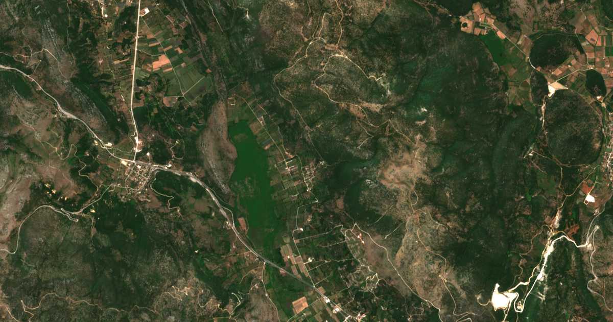Satellitenkarte von Palaiókastron