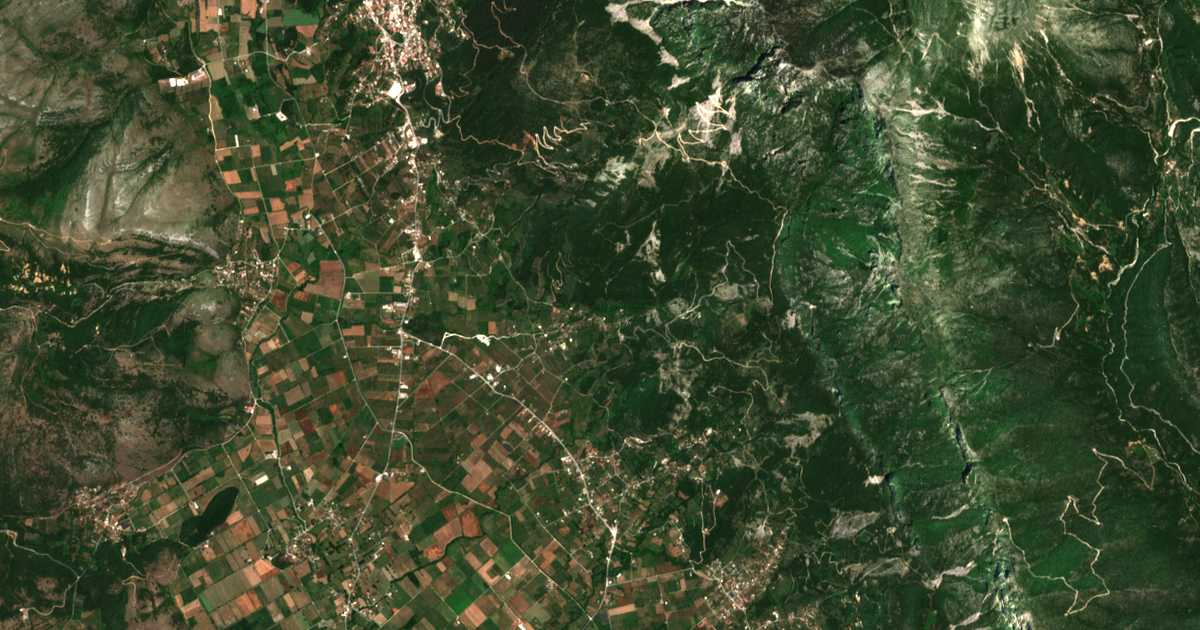 Satellitenkarte von Chrysavgí