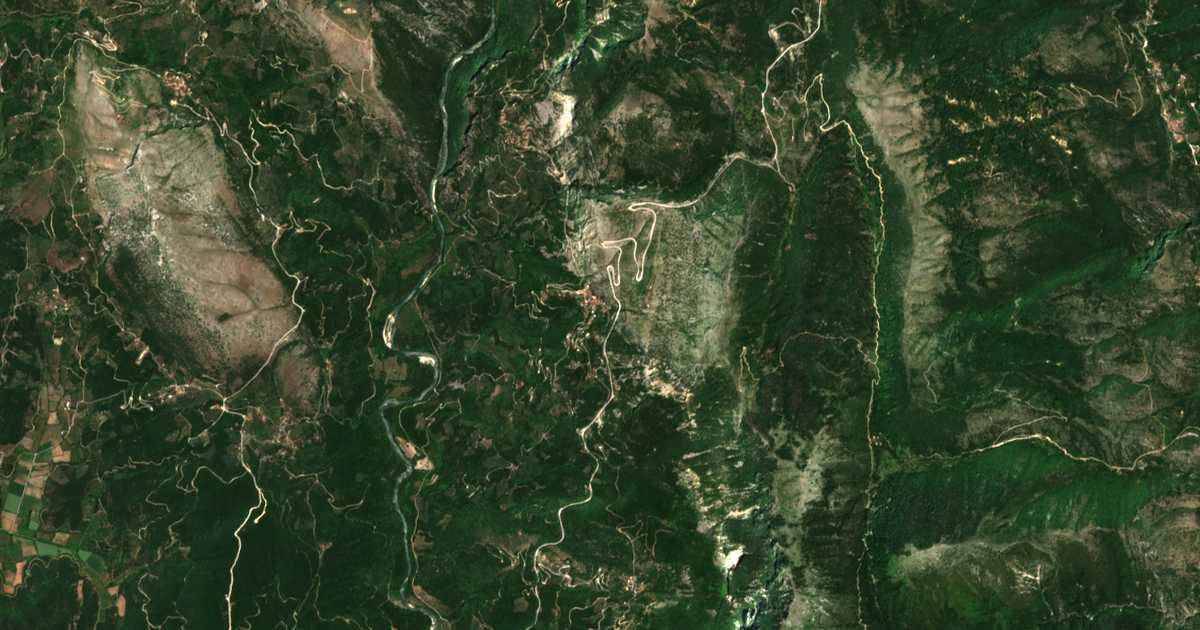 Satellitenkarte von Plakotí