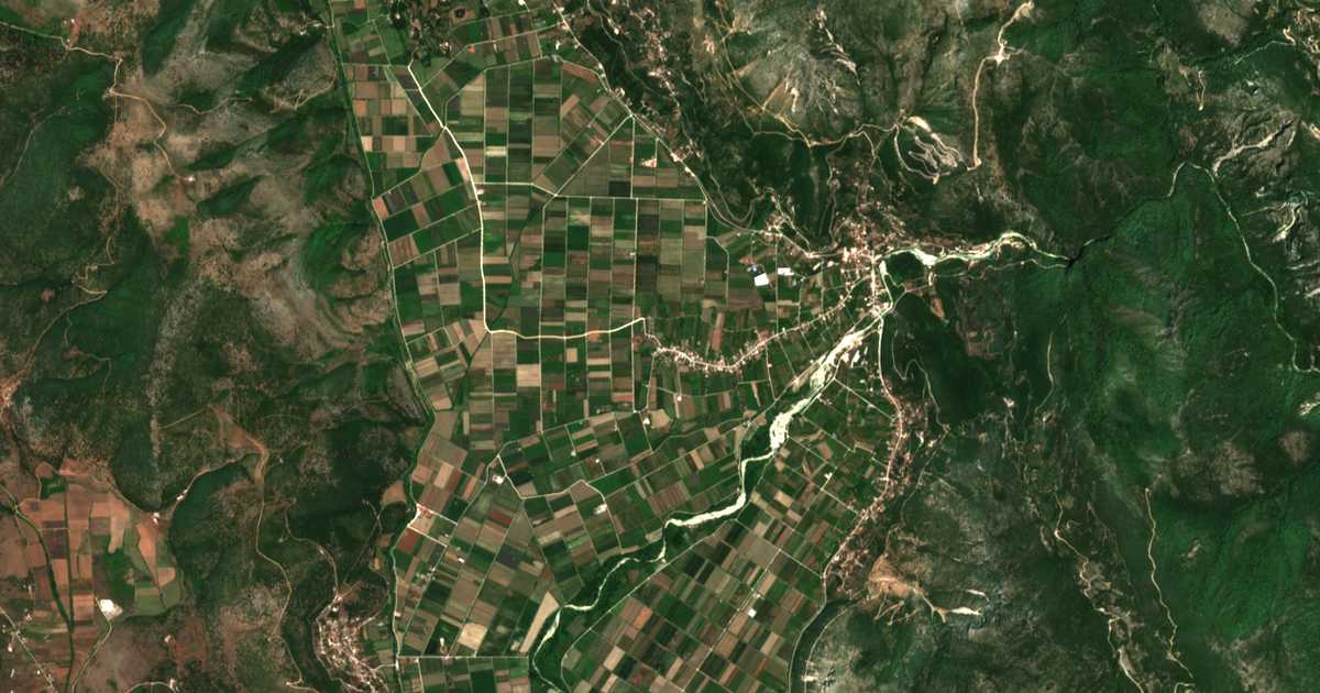Satellitenkarte von Potamiá