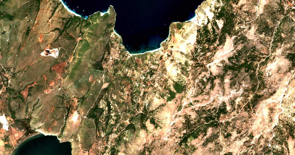 Satellitenkarte von Agkón