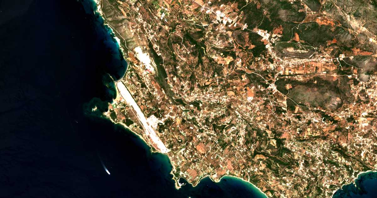 Satellitenkarte von Lakíthra