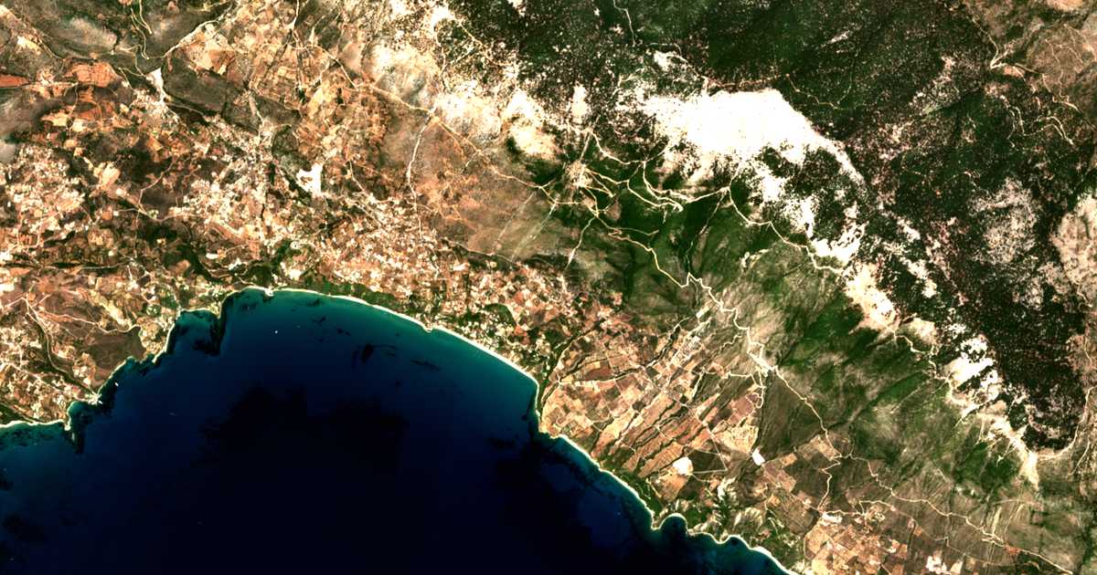 Satellitenkarte von Simotáta