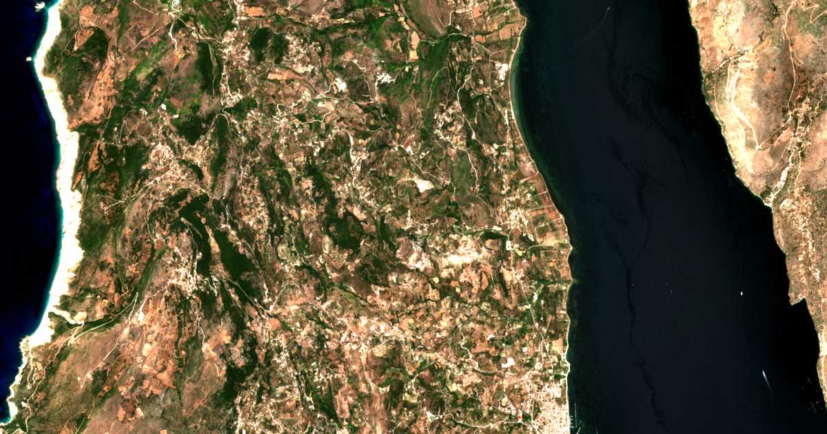 Satellitenkarte von Loukeráta