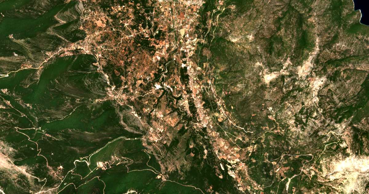 Satellitenkarte von Grizáta