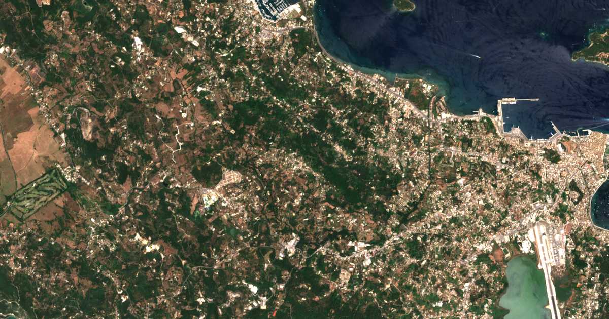 Satellitenkarte von Áfra