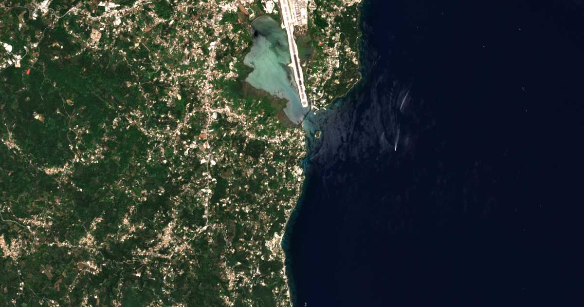Satellitenkarte von Pérama
