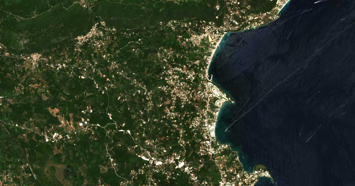 Satellitenkarte von Káto Korakiána