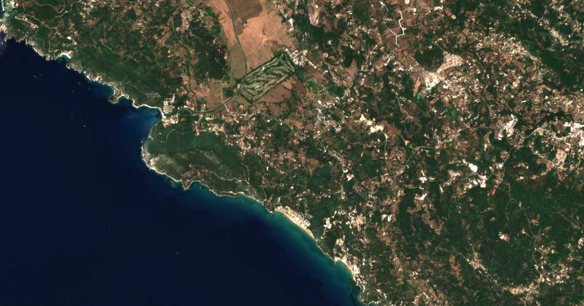 Satellitenkarte von Kokkinógeia
