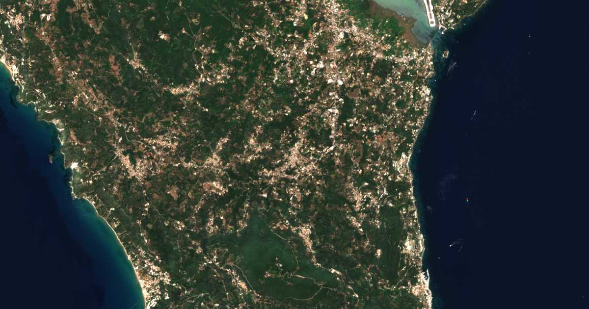 Satellitenkarte von Kynopiástai