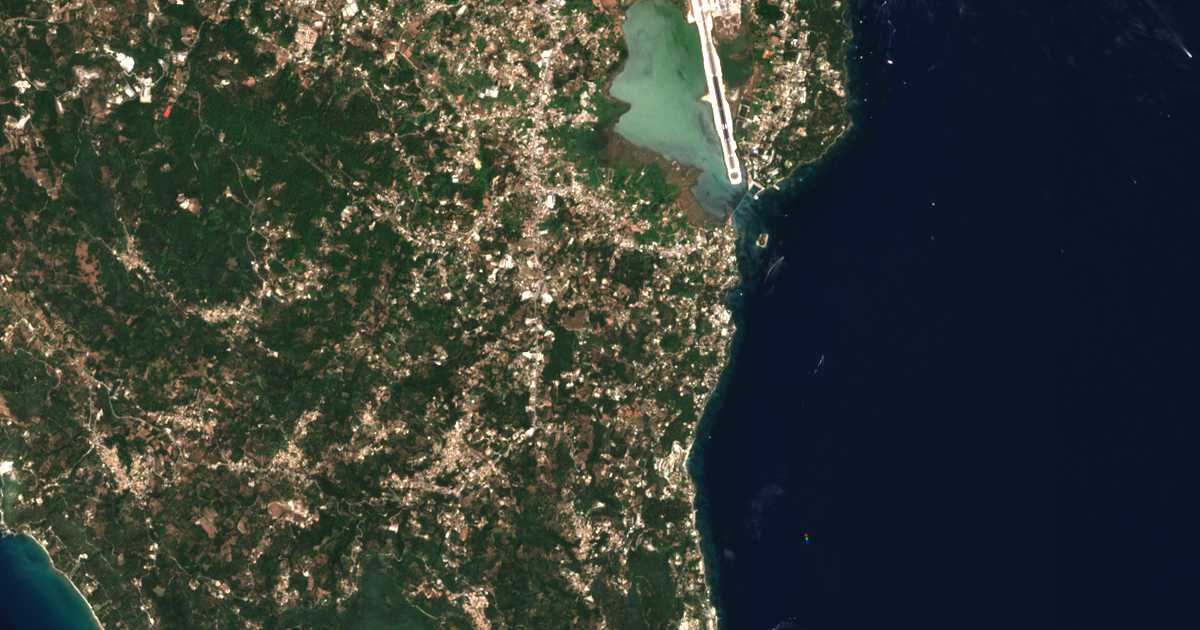 Satellitenkarte von Pikoulátika