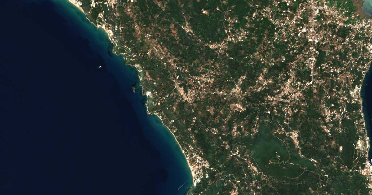 Satellitenkarte von Sinarades