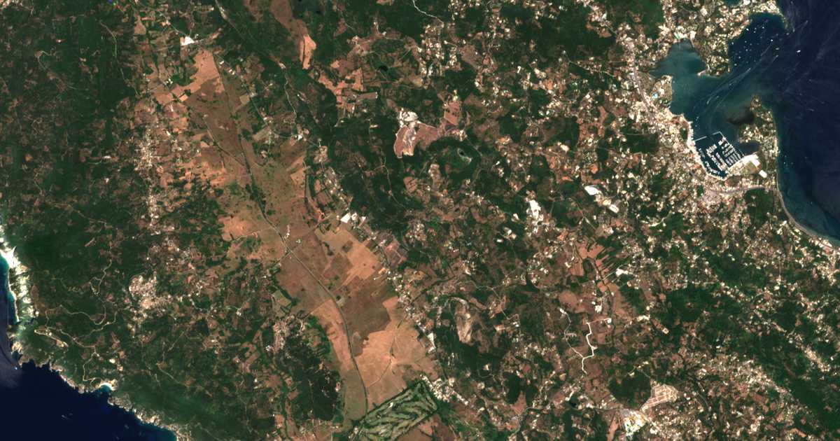 Satellitenkarte von Templónion