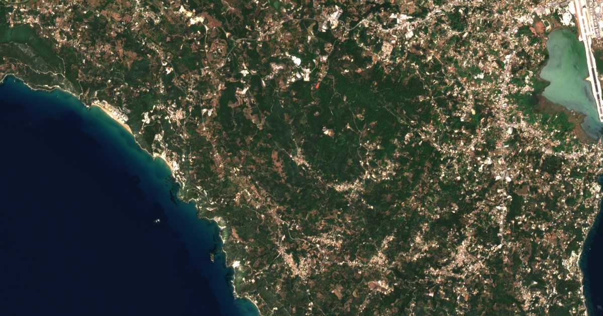 Satellitenkarte von Varypatádes