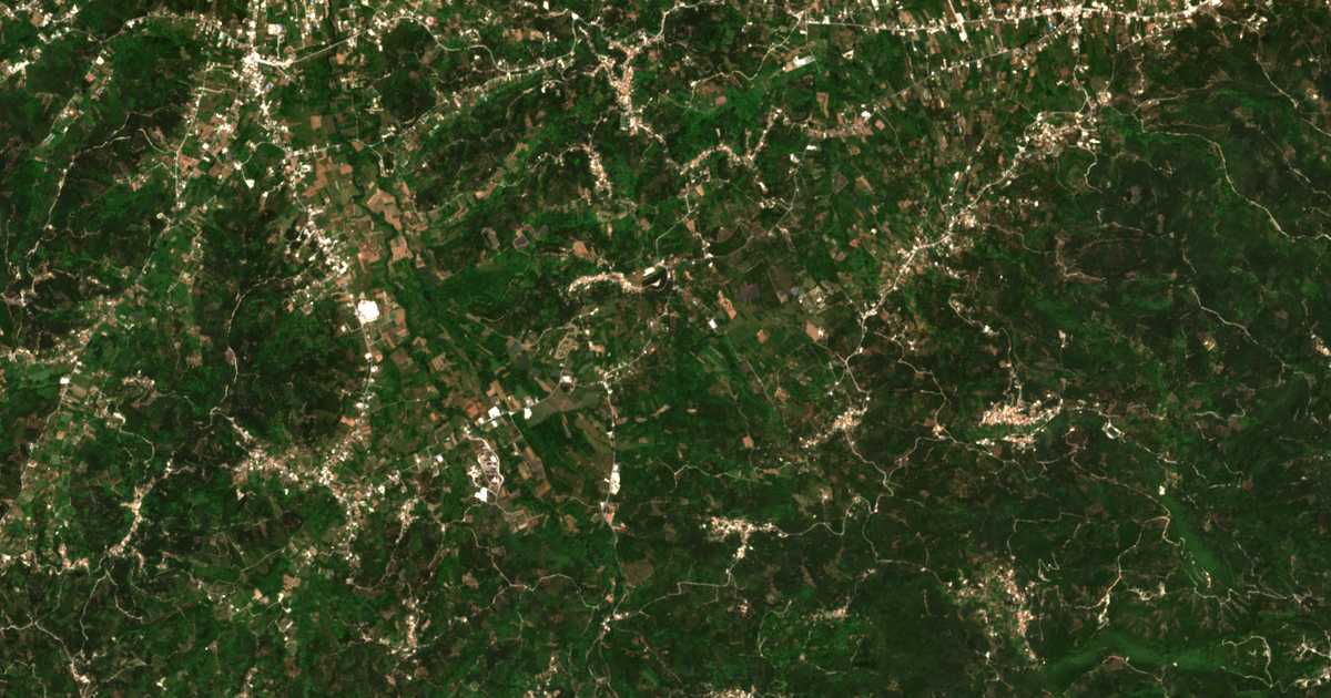 Satellitenkarte von Agía Paraskeví