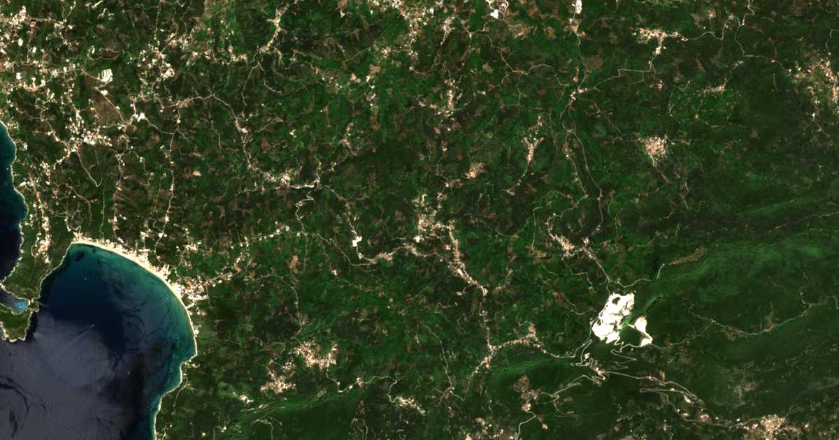 Satellitenkarte von Ágios Athanásios