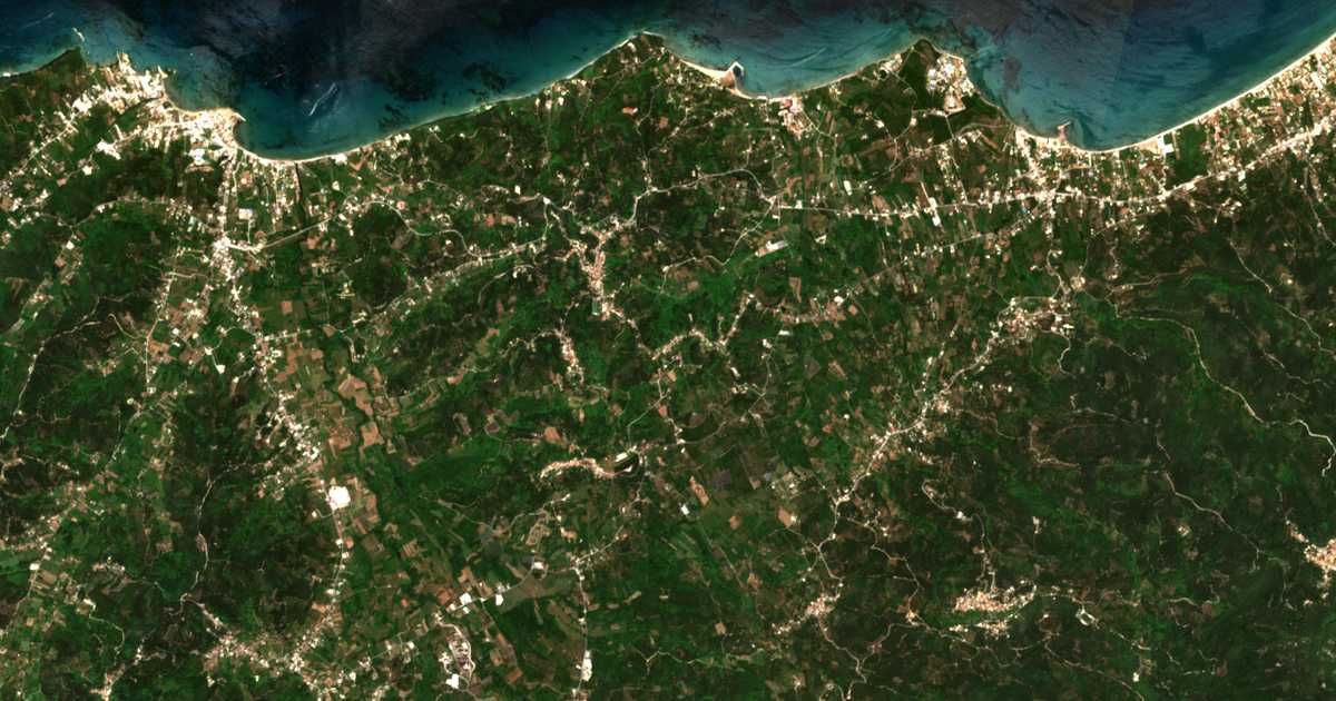Satellitenkarte von Kavalloúrion