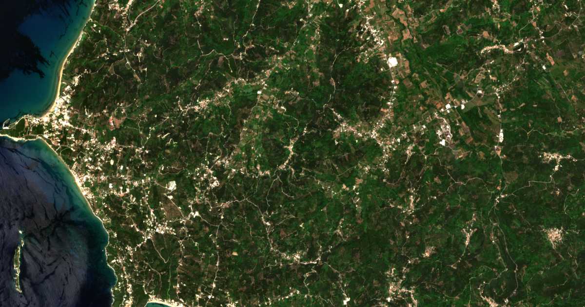 Satellitenkarte von Rachtádes