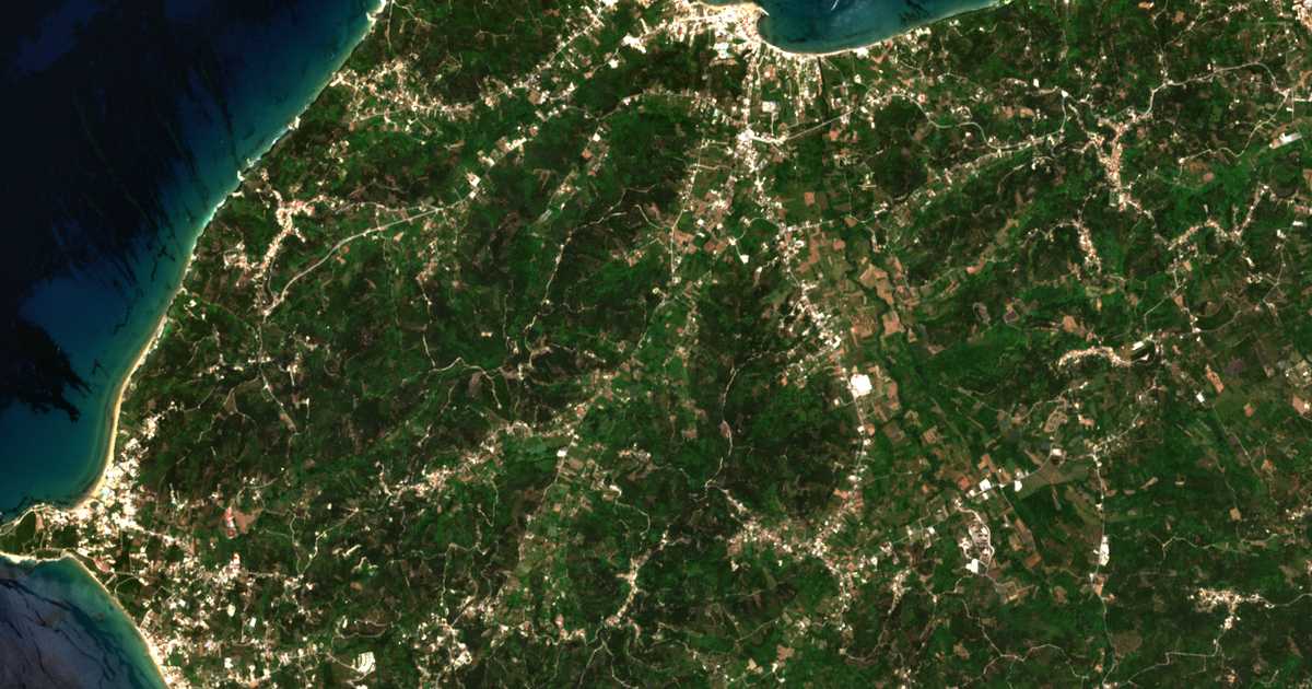 Satellitenkarte von Tsoukalió