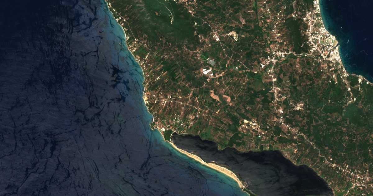 Satellitenkarte von Chalikoúnas